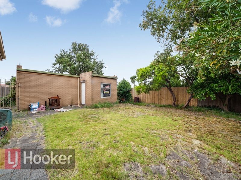 64 Rawdon Hill Drive, Dandenong North VIC 3175