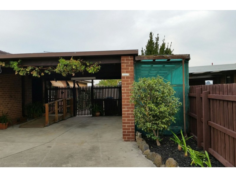 10 CORNWALL AVE, Keysborough VIC 3173