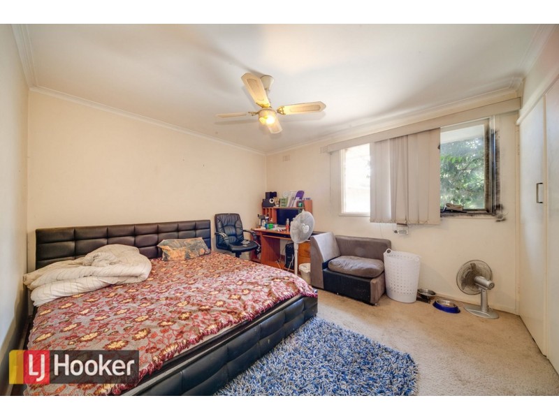 10 CARLYON CRT, Springvale VIC 3171