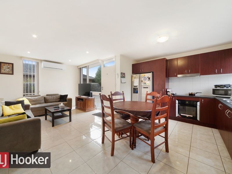 2/61 Kelvinside road, Noble Park VIC 3174