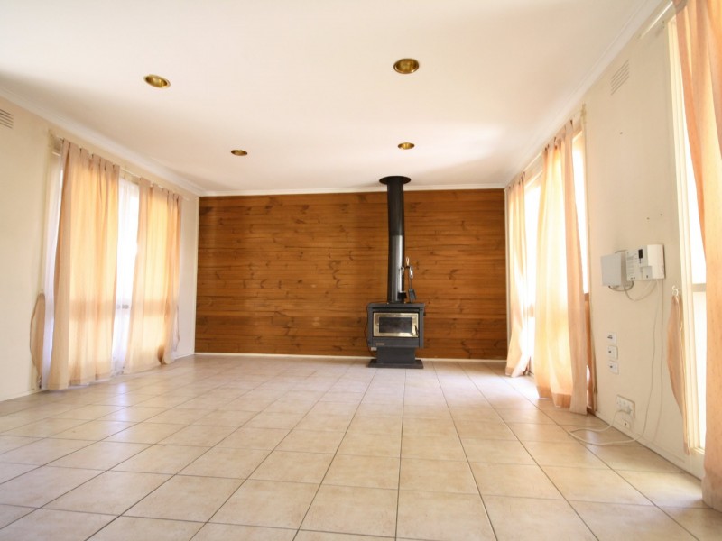 6 Markham Court, Keysborough VIC 3173