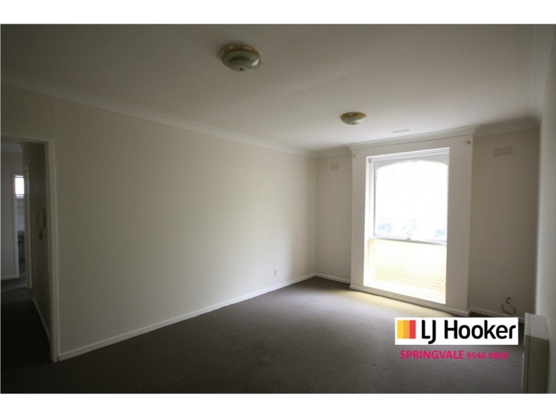 7/6 St James Avenue, Springvale VIC 3171