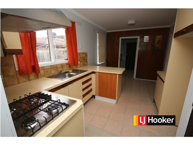 22 Burraneer Drive, Keysborough VIC 3173