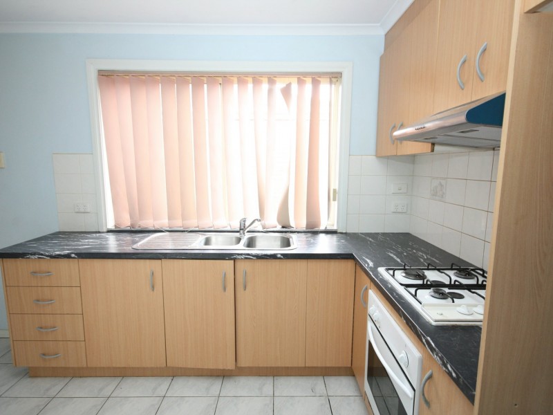 2/70 Queens Avenue, Springvale VIC 3171