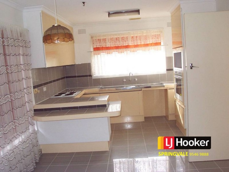 17 Regina Street, Springvale South VIC 3172