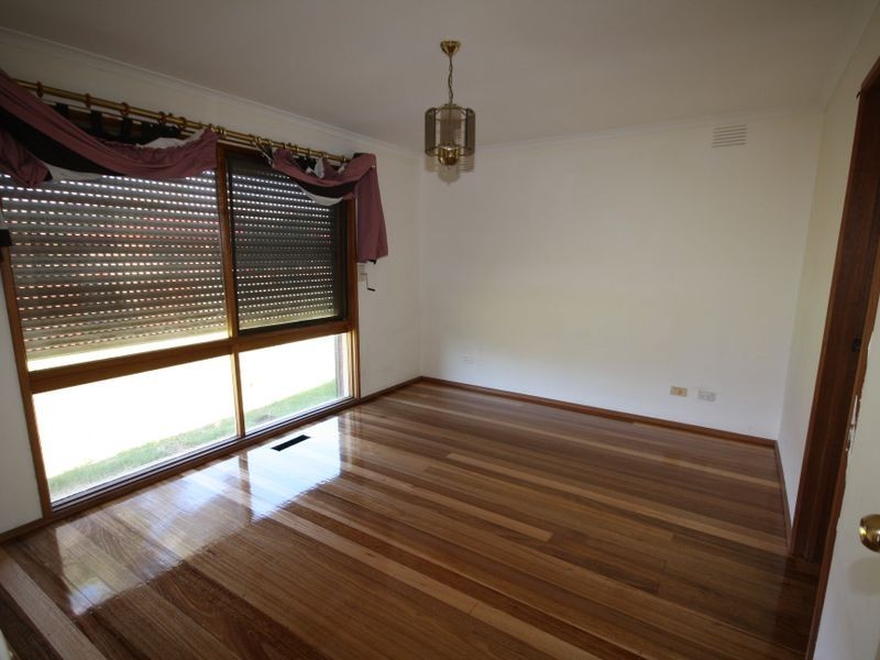 35 Springvalley Drive, Clayton South VIC 3169