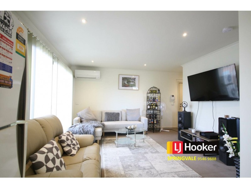 9/8 St James Avenue, Springvale VIC 3171