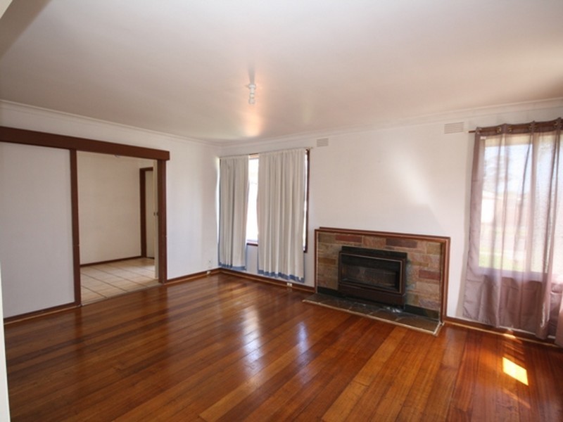 27 Kinnoul Avenue, Keysborough VIC 3173