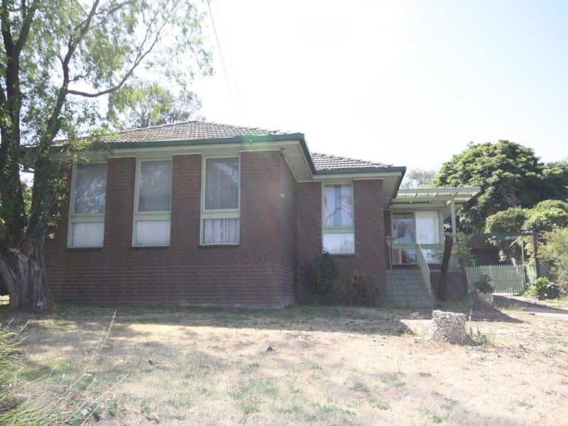 2 Jacaranda Road, Wheelers Hill VIC 3150