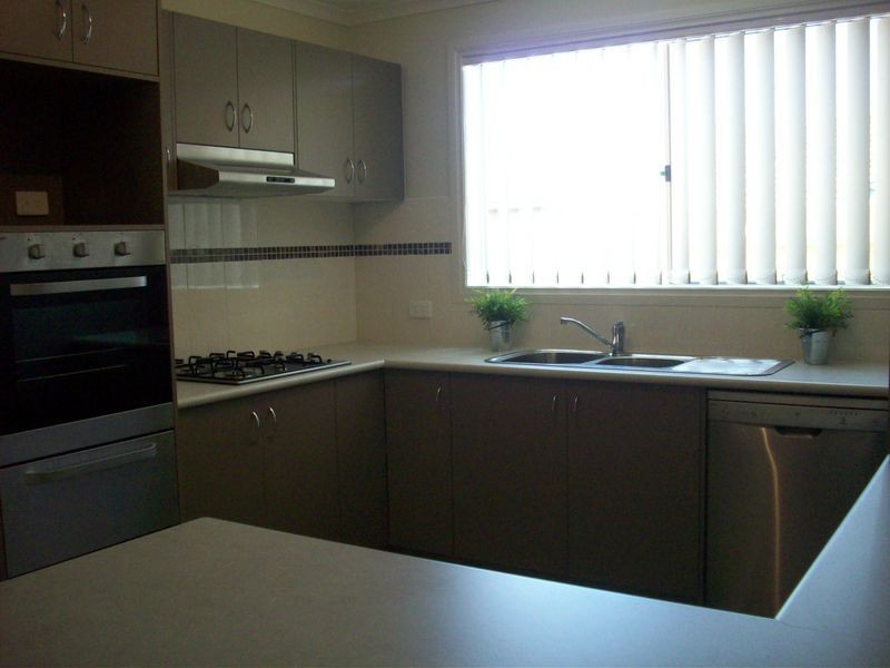 69 Diamond Parade, Skye VIC 3977