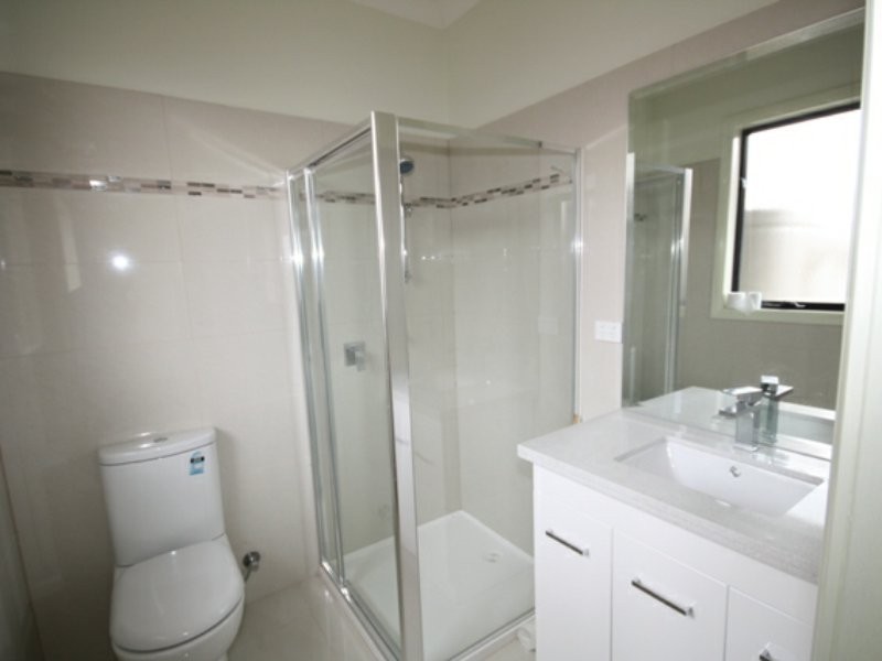 2/44 Victoria Avenue, Springvale VIC 3171