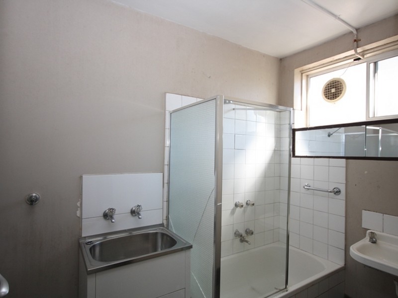 24/153 Princes Highway, Dandenong VIC 3175