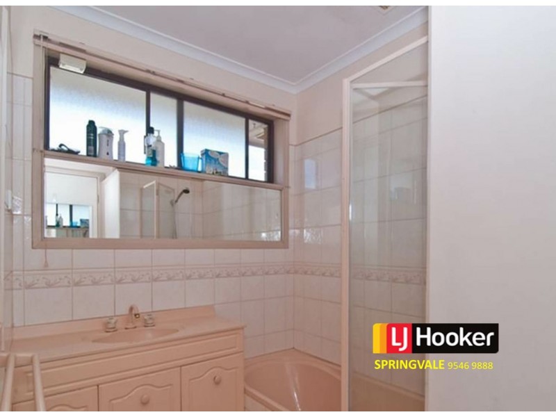 20 Liverpool Drive, Keysborough VIC 3173