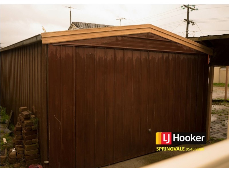 20 Liverpool Drive, Keysborough VIC 3173