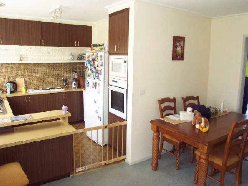 9 Locharn Crescent, Keysborough VIC 3173