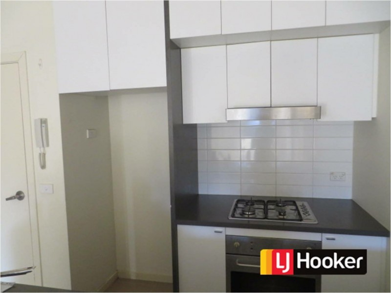 10/2 Monash Green Drive, Clayton VIC 3168