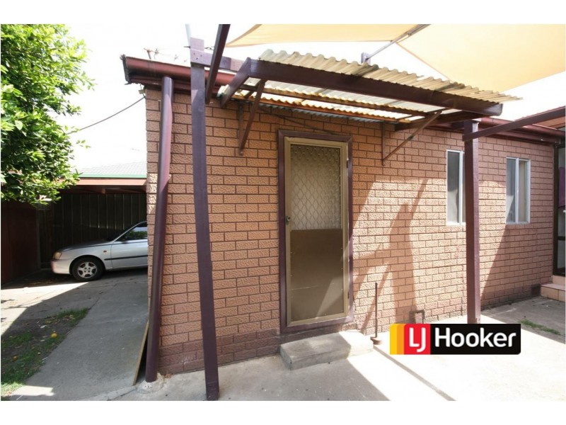 15a Albert Avenue, Springvale VIC 3171