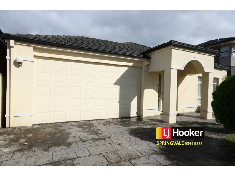 8 Cooper Street, Springvale South VIC 3172