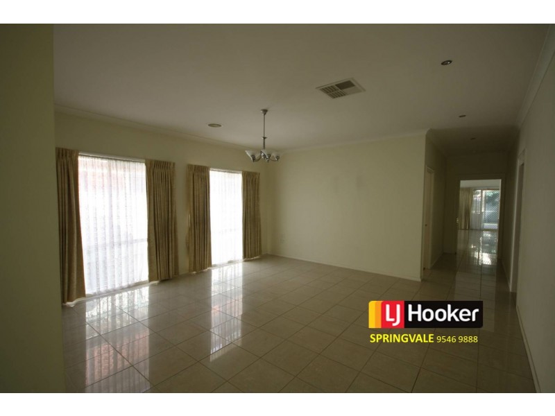 8 Cooper Street, Springvale South VIC 3172