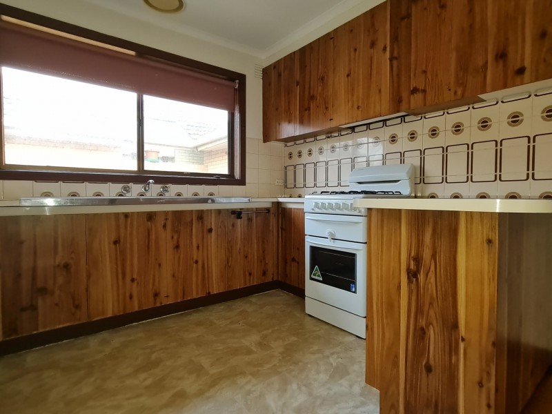 2/27 Lawn Road, Noble Park VIC 3174