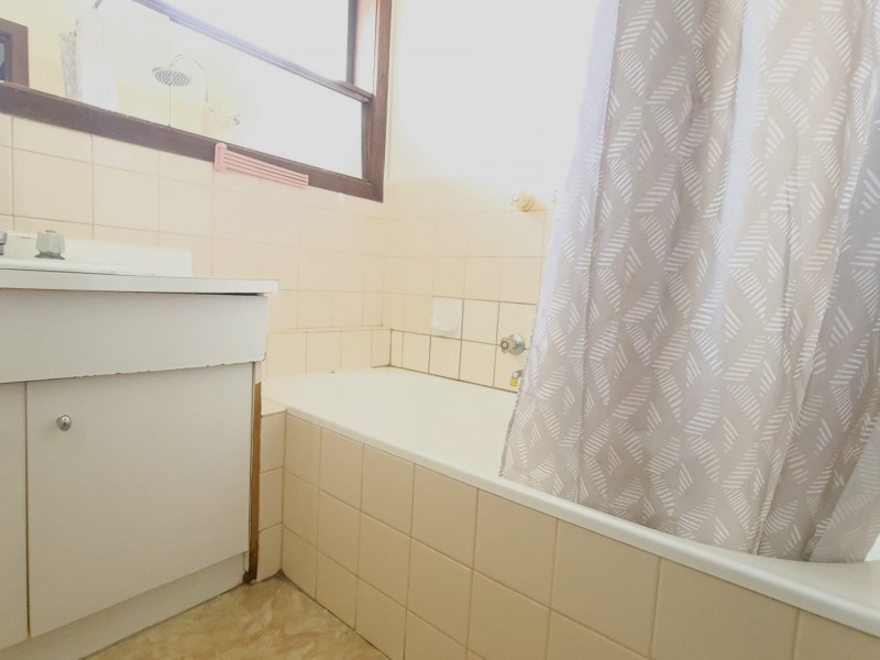 2/27 Lawn Road, Noble Park VIC 3174