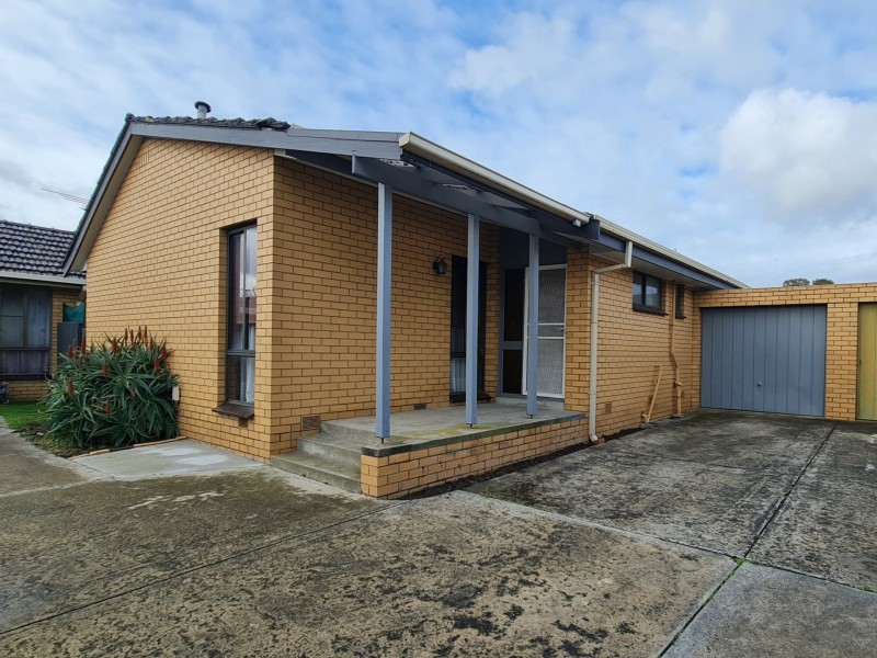 2/27 Lawn Road, Noble Park VIC 3174
