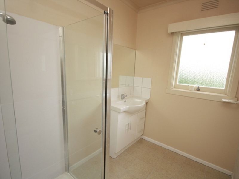 16 MORRIS COURT, Springvale VIC 3171