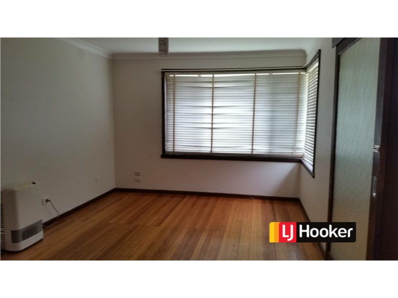 1/20 FAIRBAIRN ST, Springvale VIC 3171