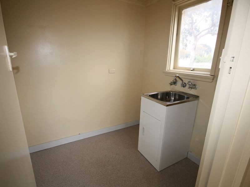 43 Emerald Drive, Springvale VIC 3171