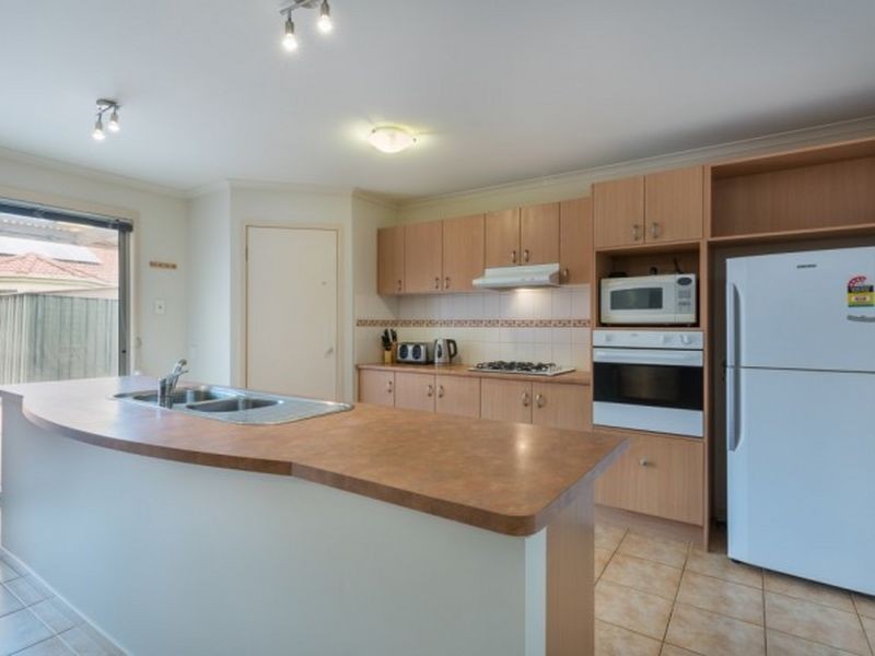 1 Ashbrook Way, Cranbourne West VIC 3977