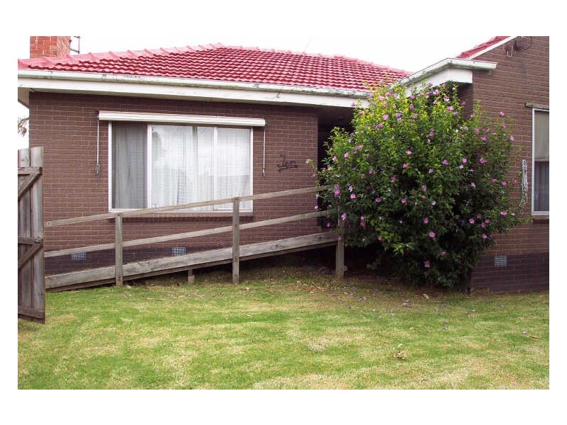 1/10 Young Street, Springvale VIC 3171