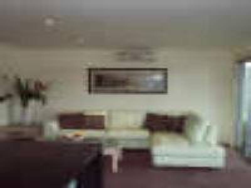 9/8 St. James Avenue, Springvale VIC 3171