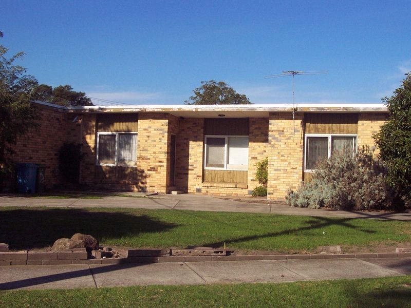 2/74 Queens Avenue, Springvale VIC 3171