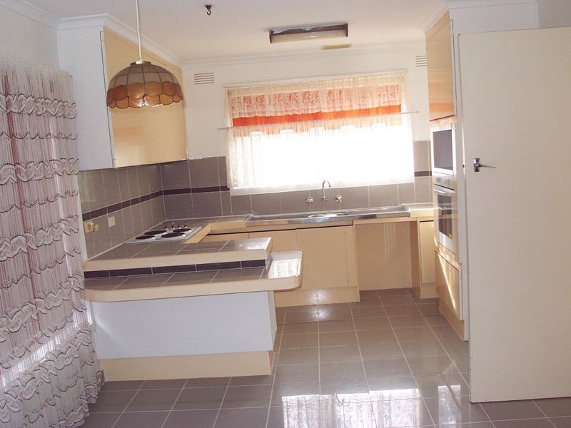 17 Regina Street, Springvale South VIC 3172