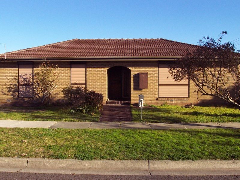 2 Malcolm Crescent, Keysborough VIC 3173