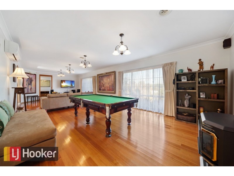 18-20 Cranston Close, Narre Warren North VIC 3804