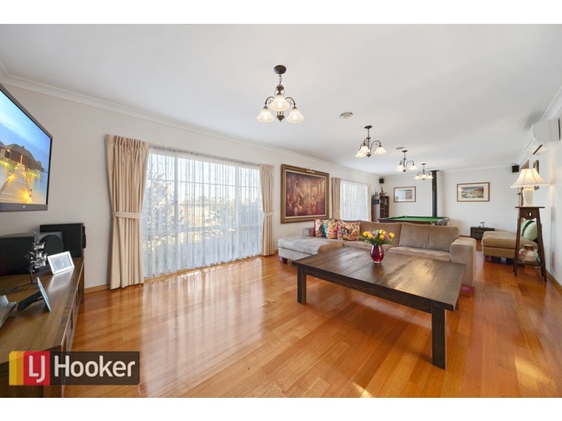 18-20 Cranston Close, Narre Warren North VIC 3804