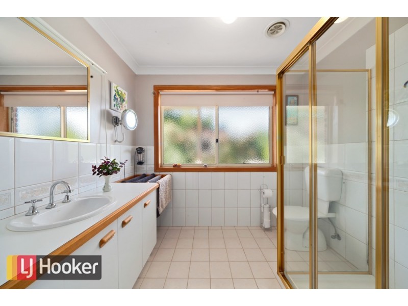 18-20 Cranston Close, Narre Warren North VIC 3804