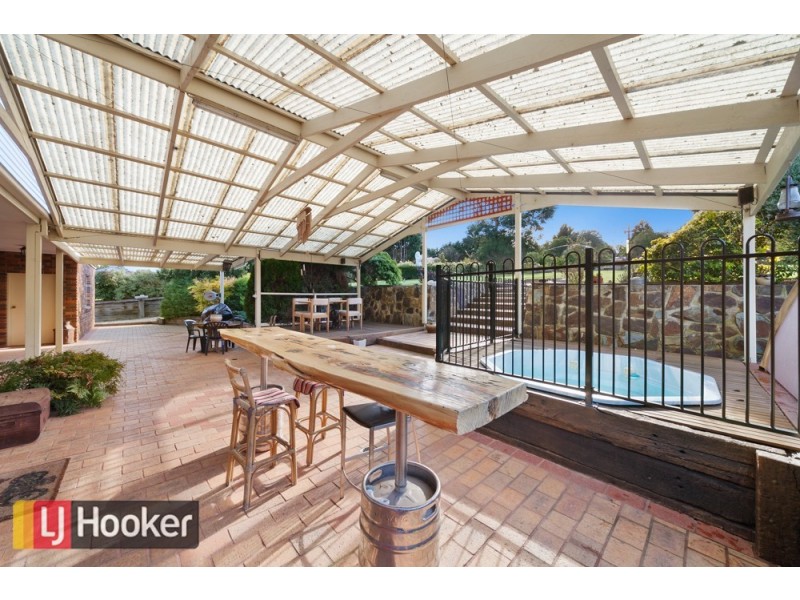 18-20 Cranston Close, Narre Warren North VIC 3804