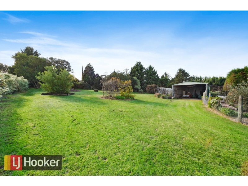 18-20 Cranston Close, Narre Warren North VIC 3804