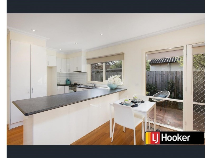 2/18 Lewis Street, Springvale VIC 3171