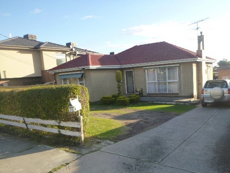 70 ST.JOHNS AVE, Springvale VIC 3171