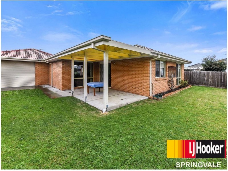 20 Merribah Way, Cranbourne West VIC 3977
