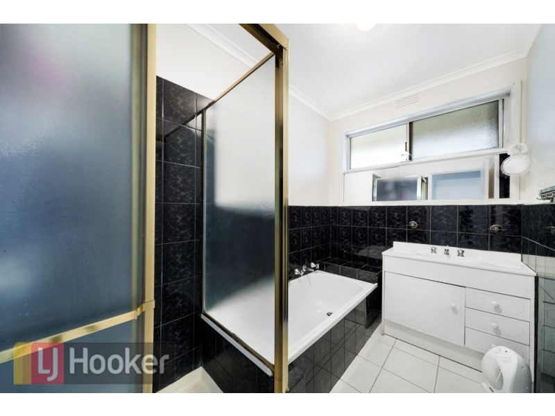 18 Andleon way, Springvale South VIC 3172