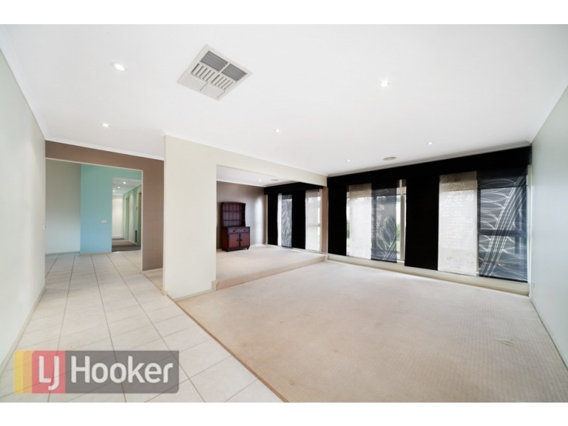 39 Eleanore Crescent, Hallam VIC 3803