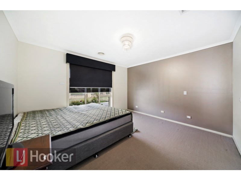 39 Eleanore Crescent, Hallam VIC 3803