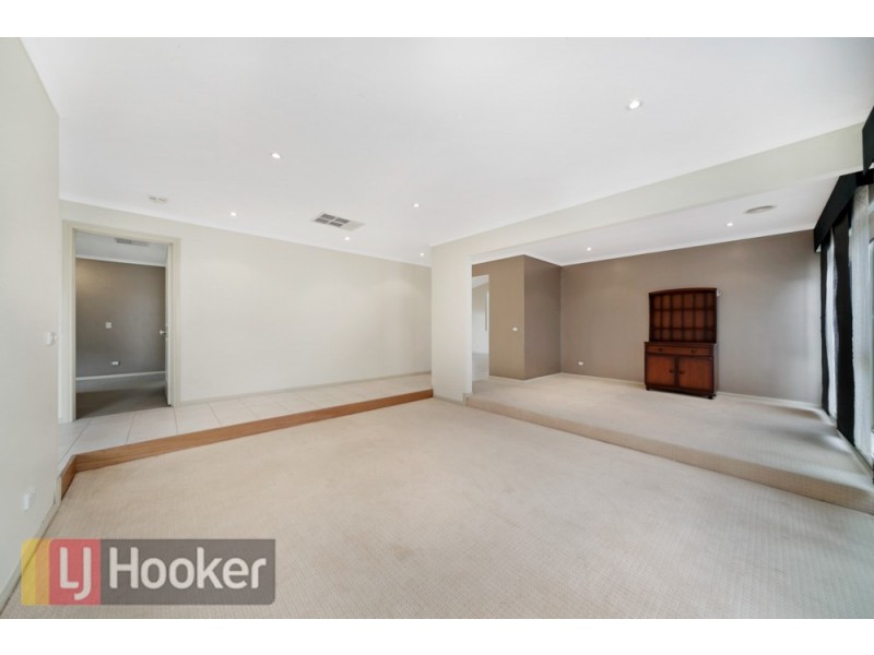 39 Eleanore Crescent, Hallam VIC 3803
