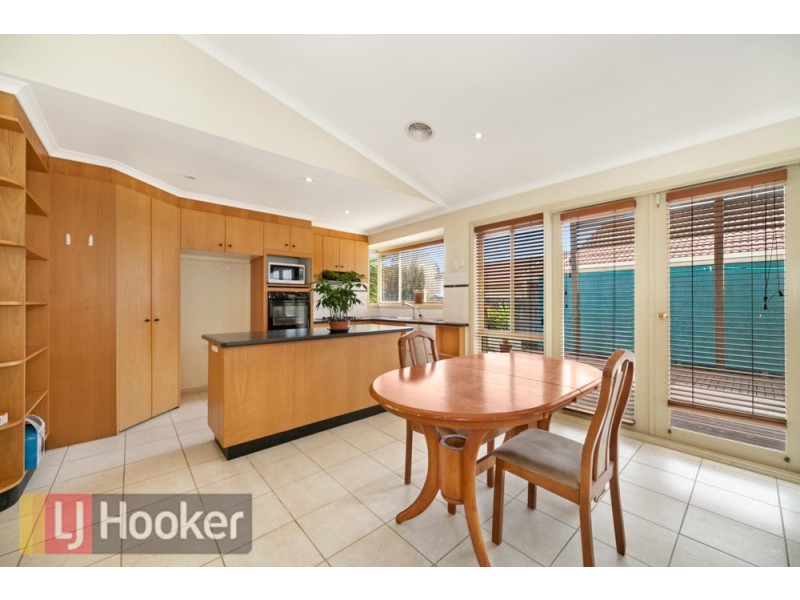 39 Eleanore Crescent, Hallam VIC 3803