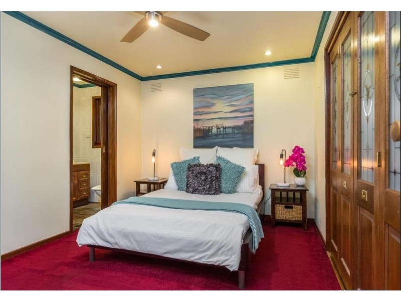 13 Wentworth Ave, Rowville VIC 3178