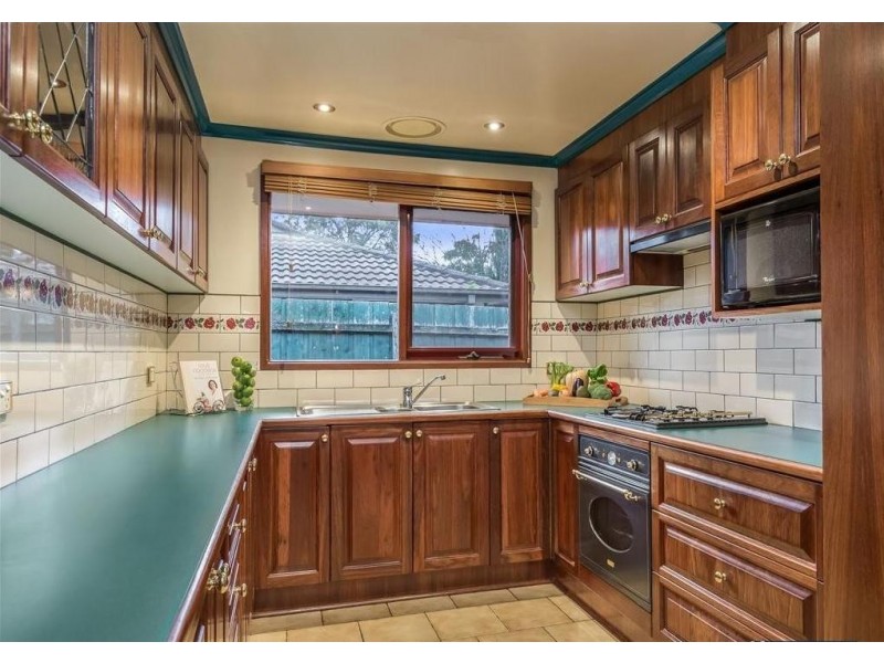 13 Wentworth Ave, Rowville VIC 3178